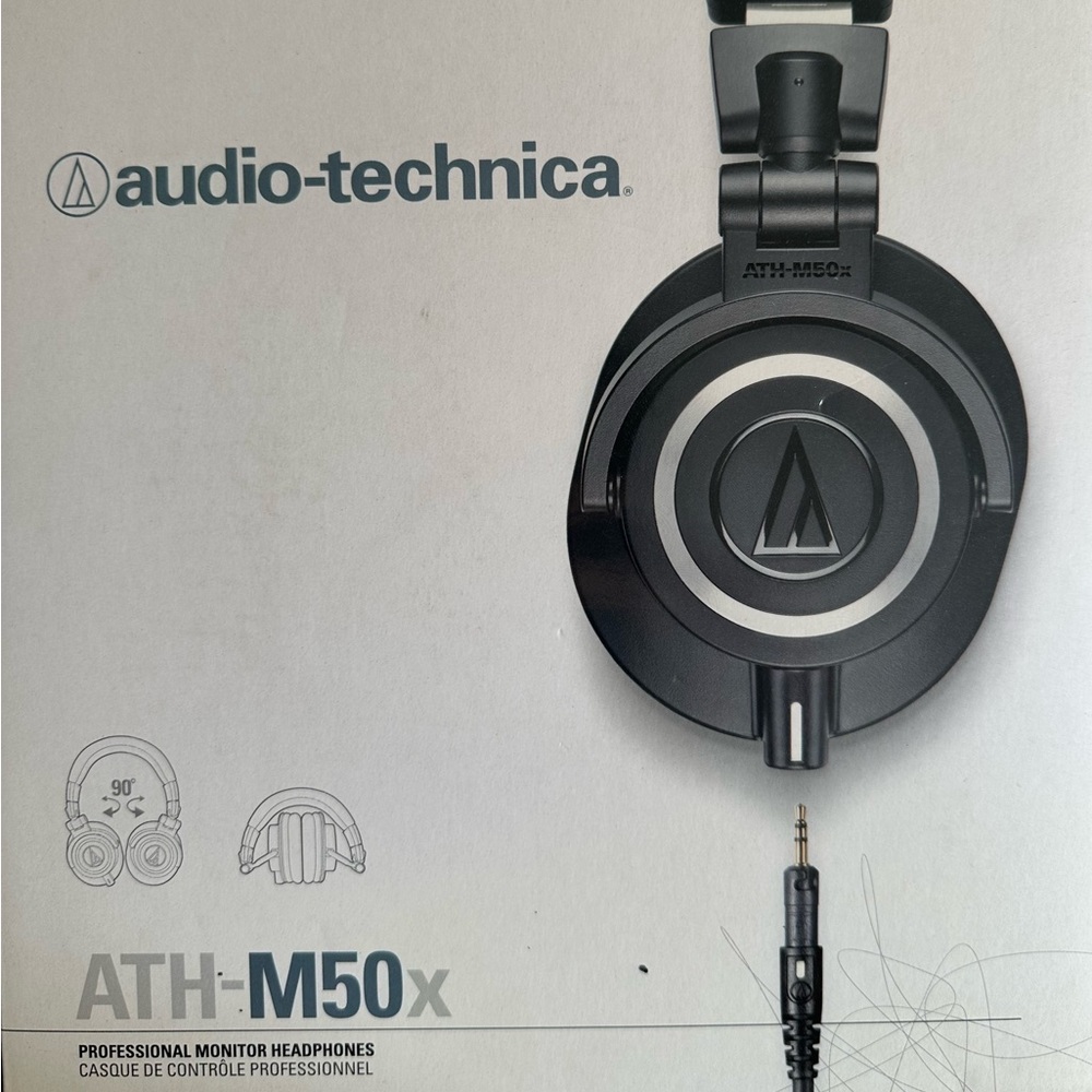 Audio-Technica ATH-M50x Professional Studio Monitor Headphones, Black